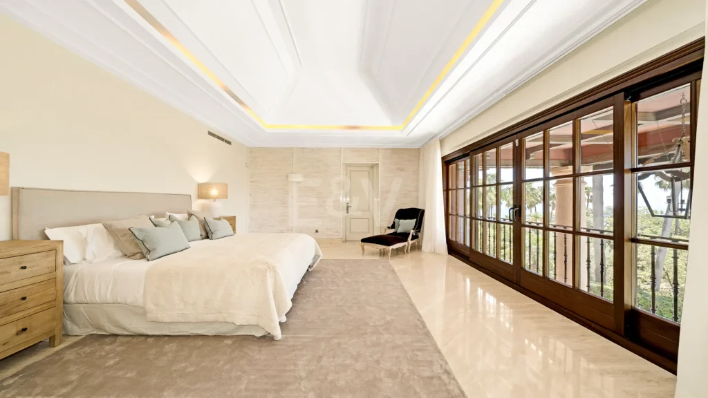 Grand Residence in Sierra Blanca
