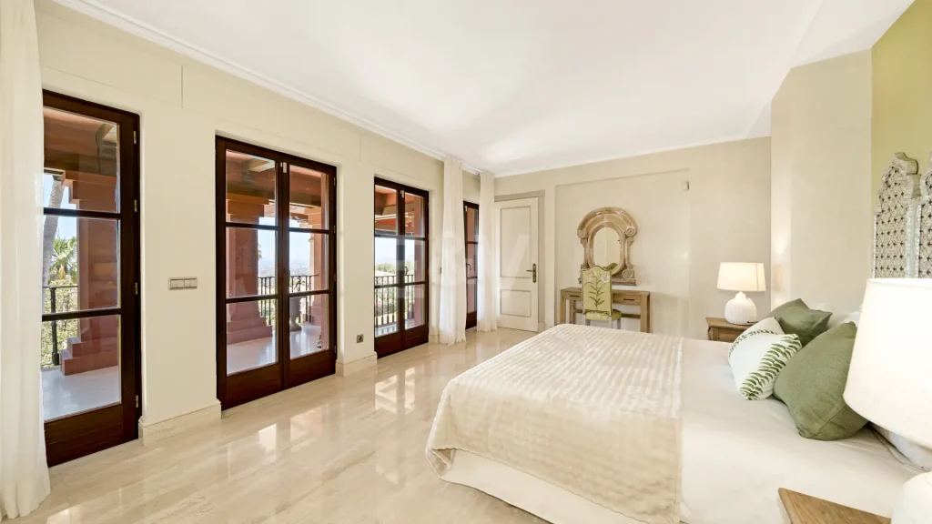 Grand Residence in Sierra Blanca