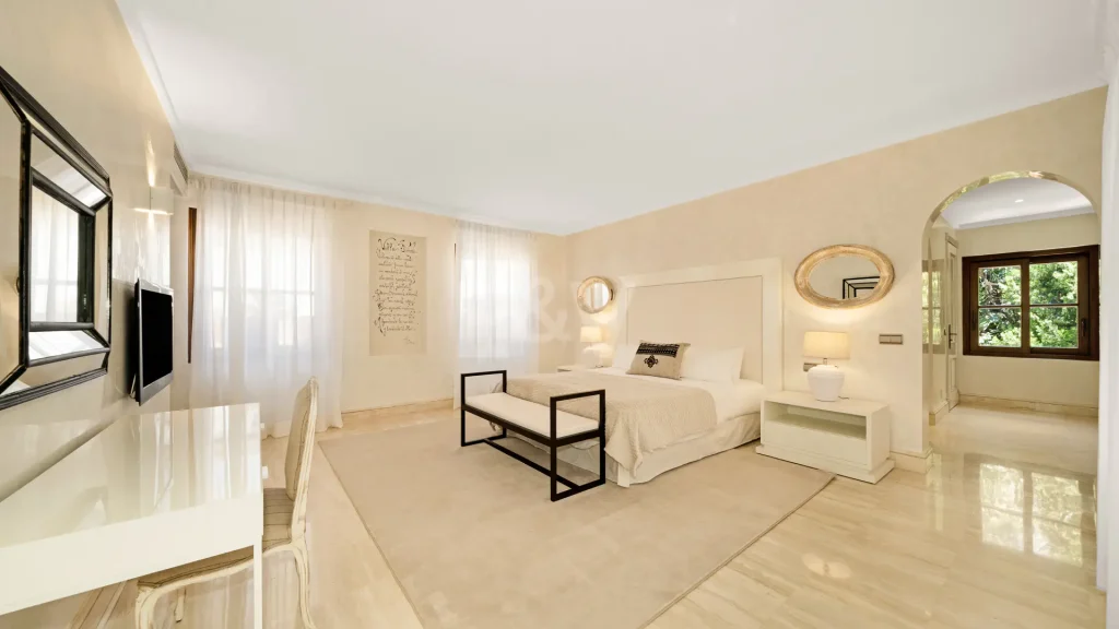 Grand Residence in Sierra Blanca